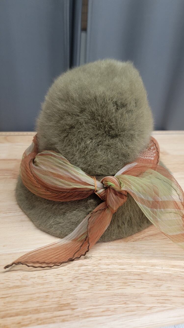 Vintage Kangol Design Fur Bucket Hat Womens Green OS Ribbon Made England